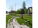 Trať vedoucí z vykládkové stanice